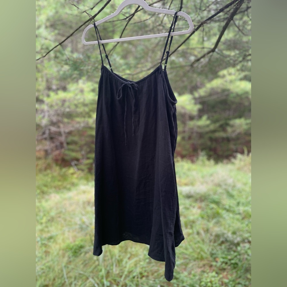 short cotton dress with tie detail
